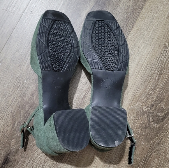 Square Toe Faux Suede Block Heels - Picture 5 of 9